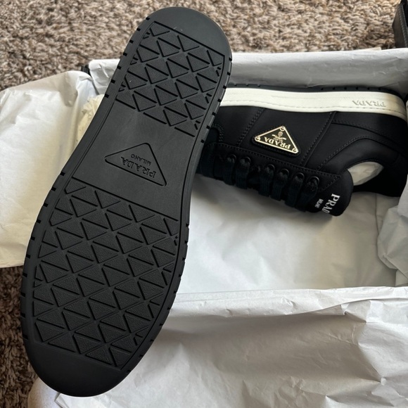 Prada Re-Nylon sneakers - Picture 3 of 4